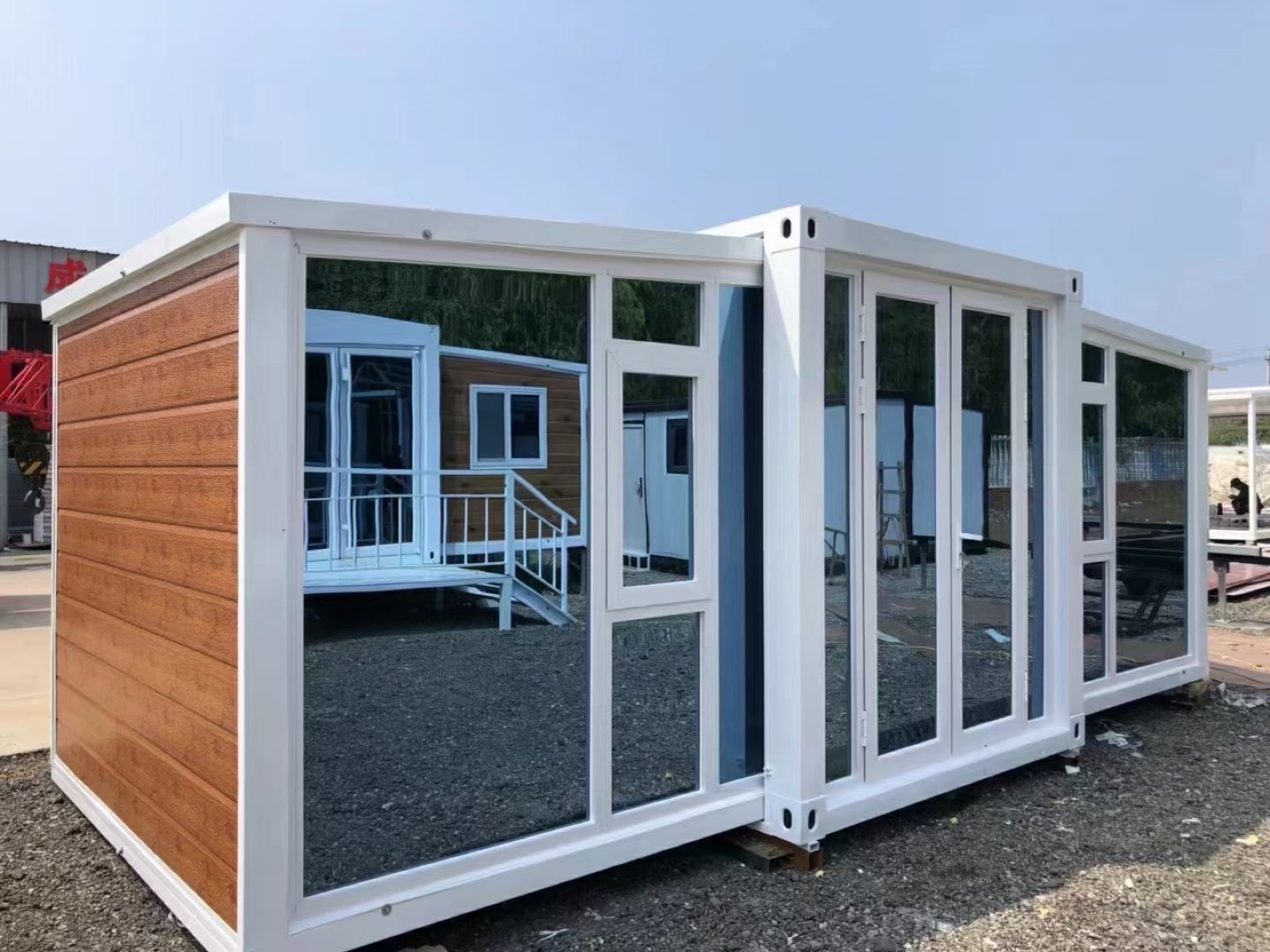 Compact 10 ft expandable house